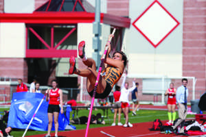 Becker, Holmes lead Bengals in SUNYAC championships