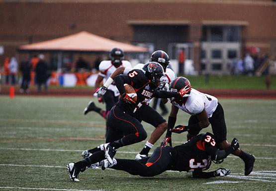 Utica native Rich Pete ran for 72 yards and a touchdown on Saturday.