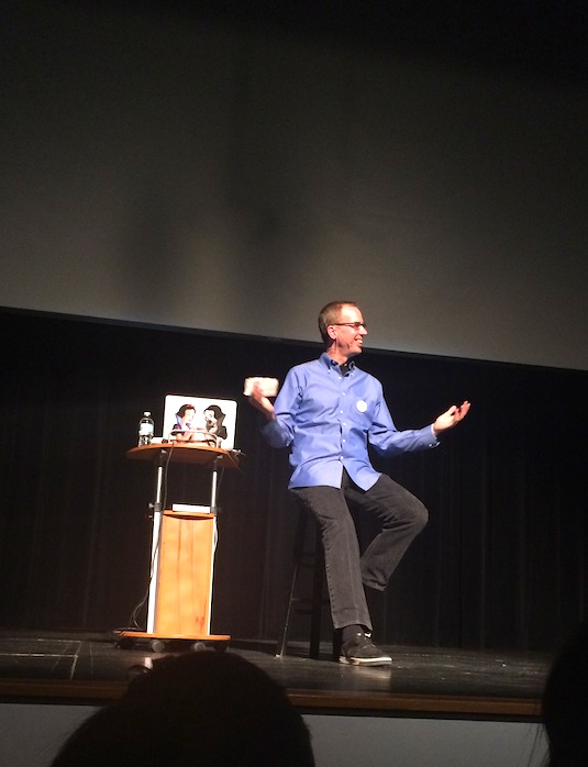 "PostSecret Live!" creator Frank Warren gives safe haven for students' secrets 