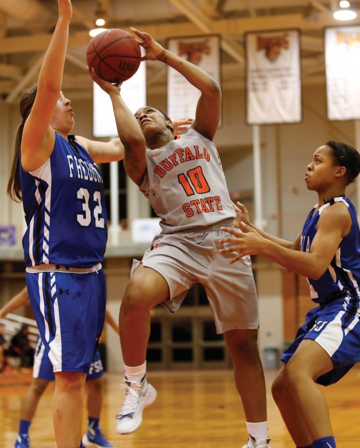 Edwards recorded 29 points and 12 rebounds to guide the Bengals over Oswego on Saturday.