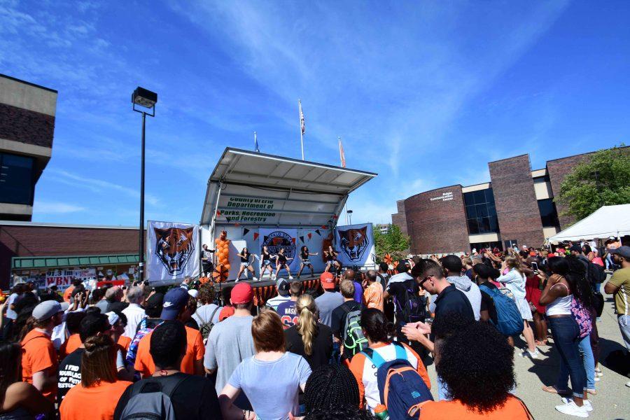 Students, faculty and staff gather in the Campell Student Union on Thursday for the pep rally, which included a USG Barbeque, t-shirt giveaways and several student performances.