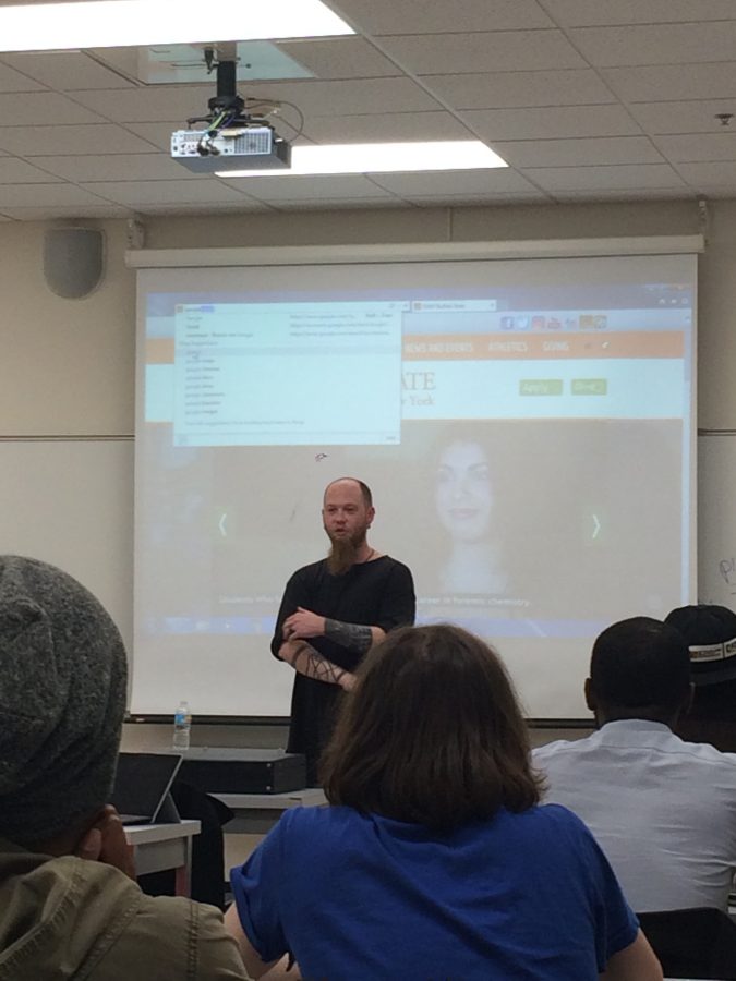 Buffalo State alumnus and JPHii DESIGN founder, John Harris, spoke to students from the program on Nov. 3. Harriss business is located in Syracuse, NY