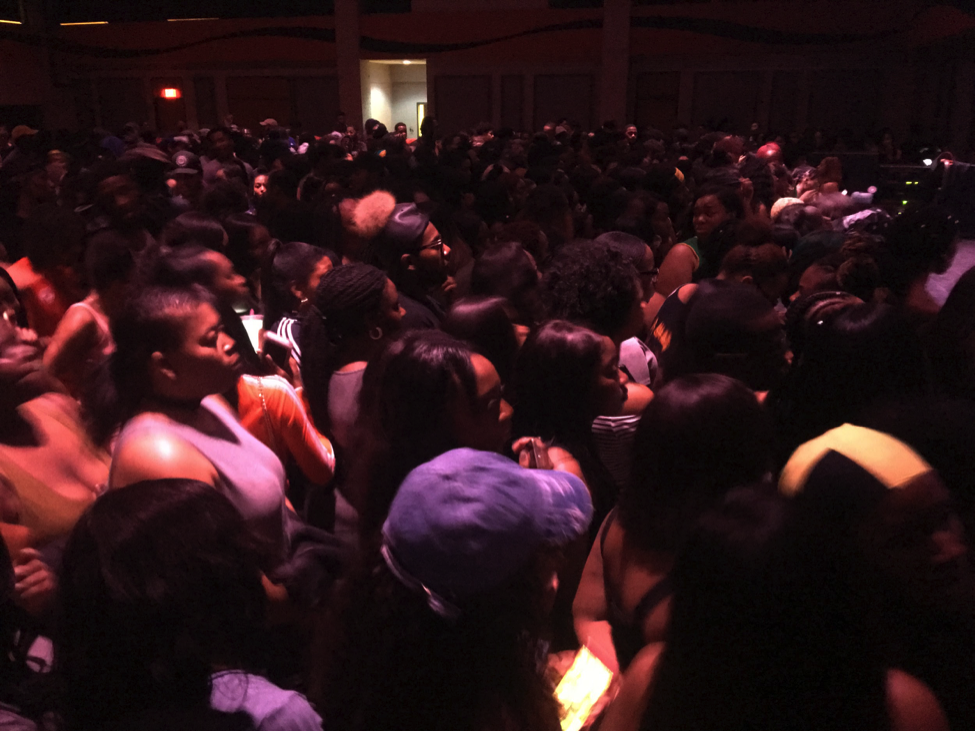 A+crowd+gathers+at+the+Caribbean+Students+Organizations+annual+Caribash