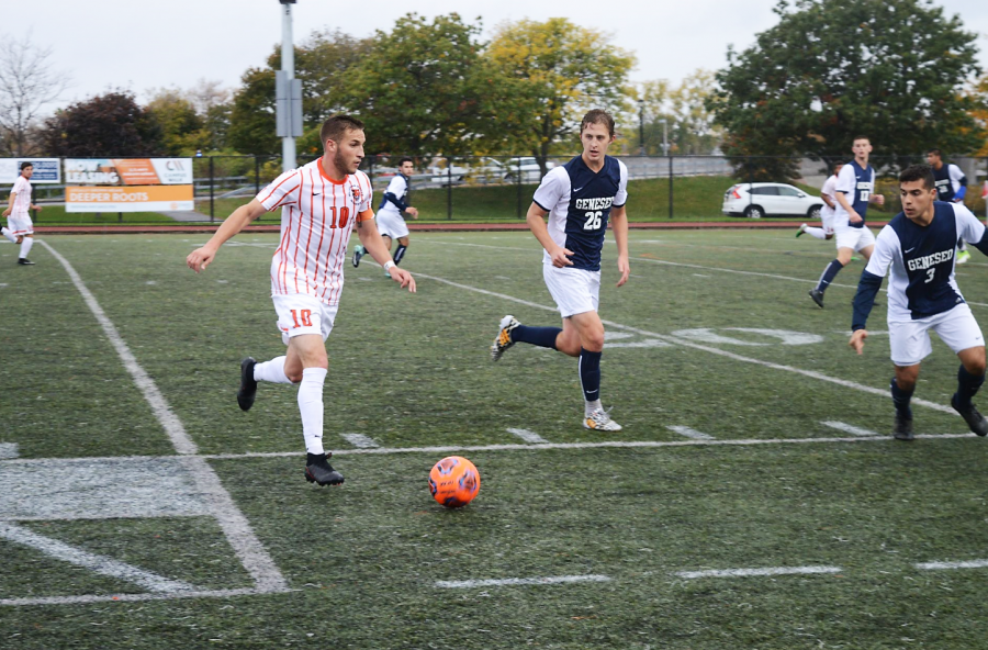 Men’s soccer upset in playoff loss to Geneseo, 2-0