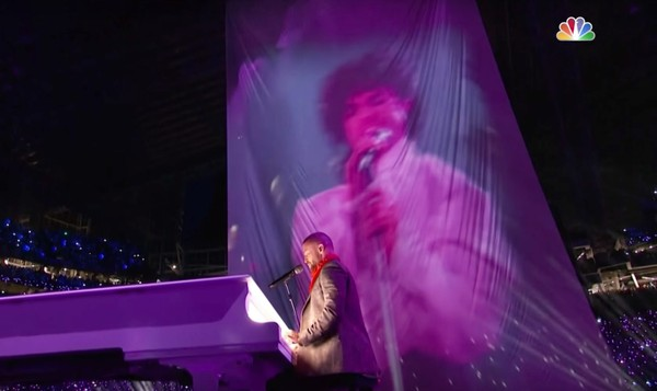 Review: Justin Timberlake gives lackluster performance despite colorful Prince tribute