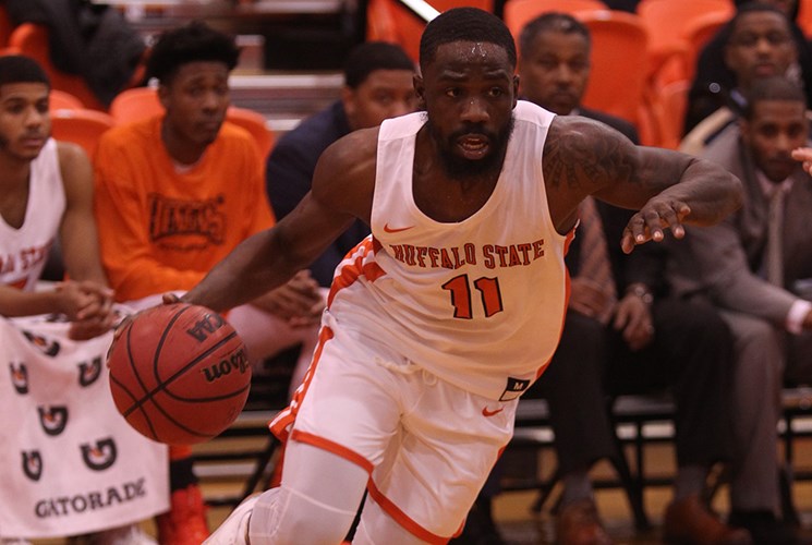 Men’s Basketball holds on against Alfred State, 98-93
