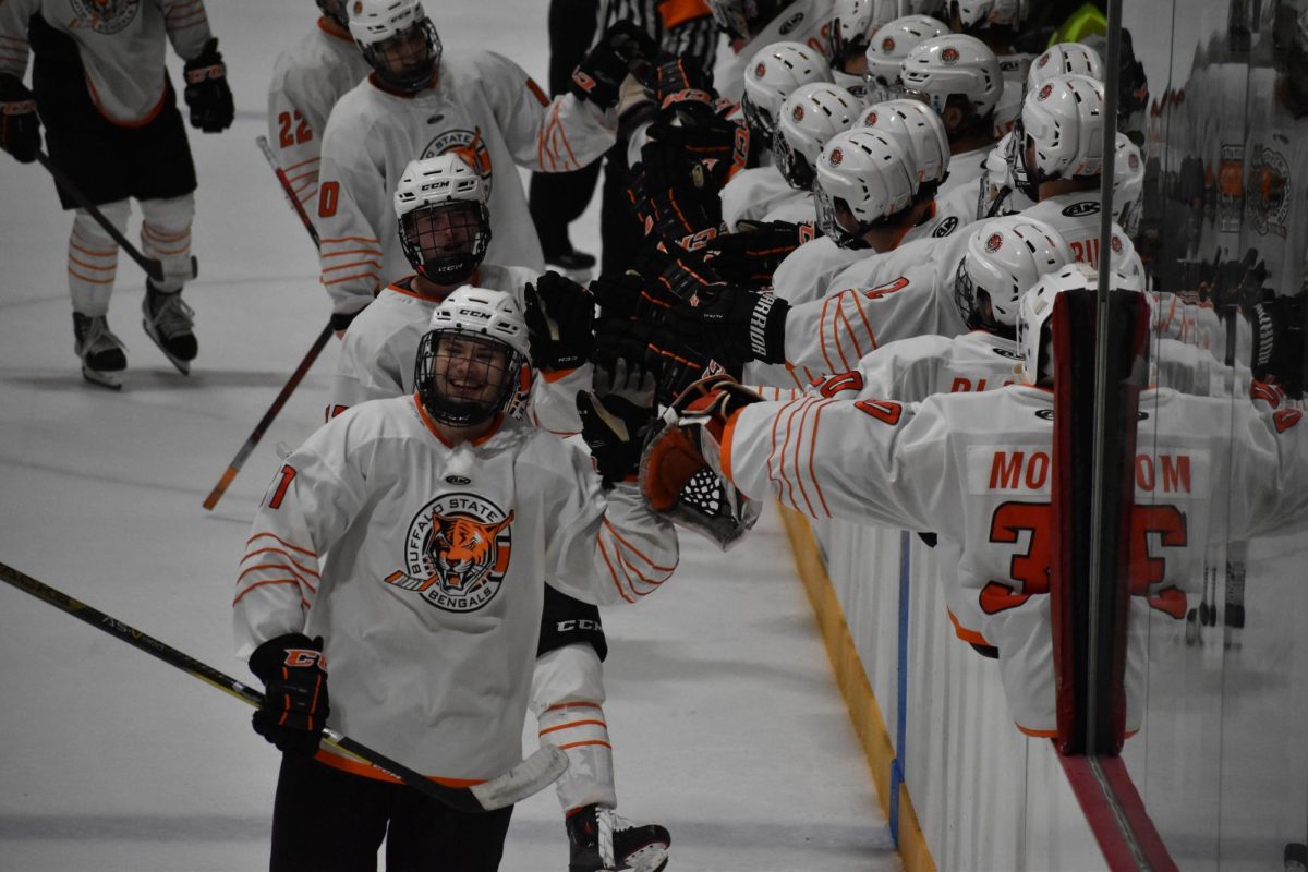 Buffalo State Mens Hockey on the road for SUNYAC action