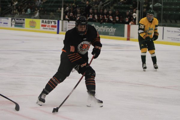 Buffalo State takes on Fredonia in a Battle by the Lakes rivalry weekend